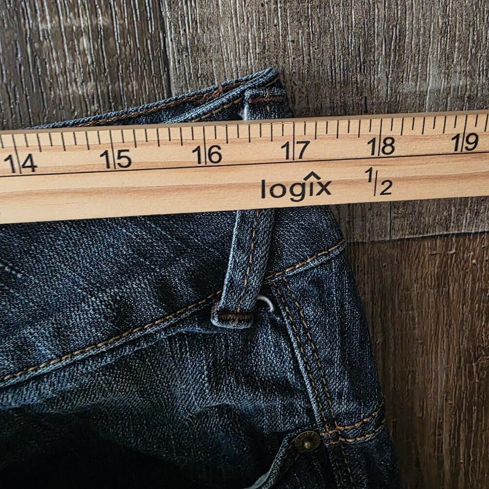 DKNY Jeans Women's Raw Hem Shorts Size 12 - Picture 7 of 8